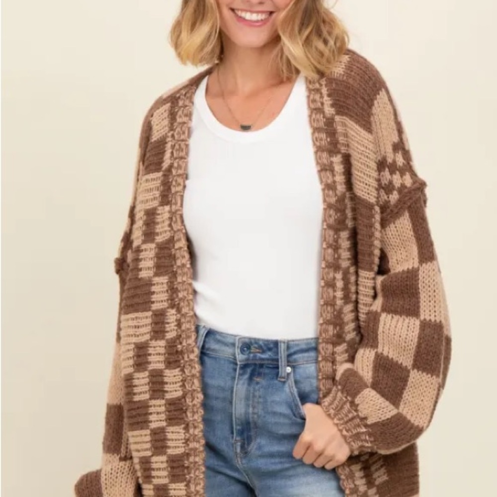 Dressed in LALA - Cozy cool oversized checker cardigan